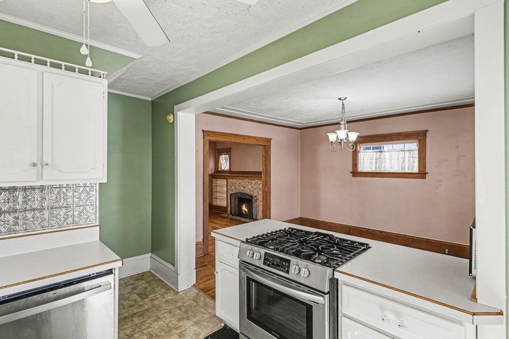 113 South Webster Street Jackson, MI 49203 - Photo 13 of 34 013_file_9810