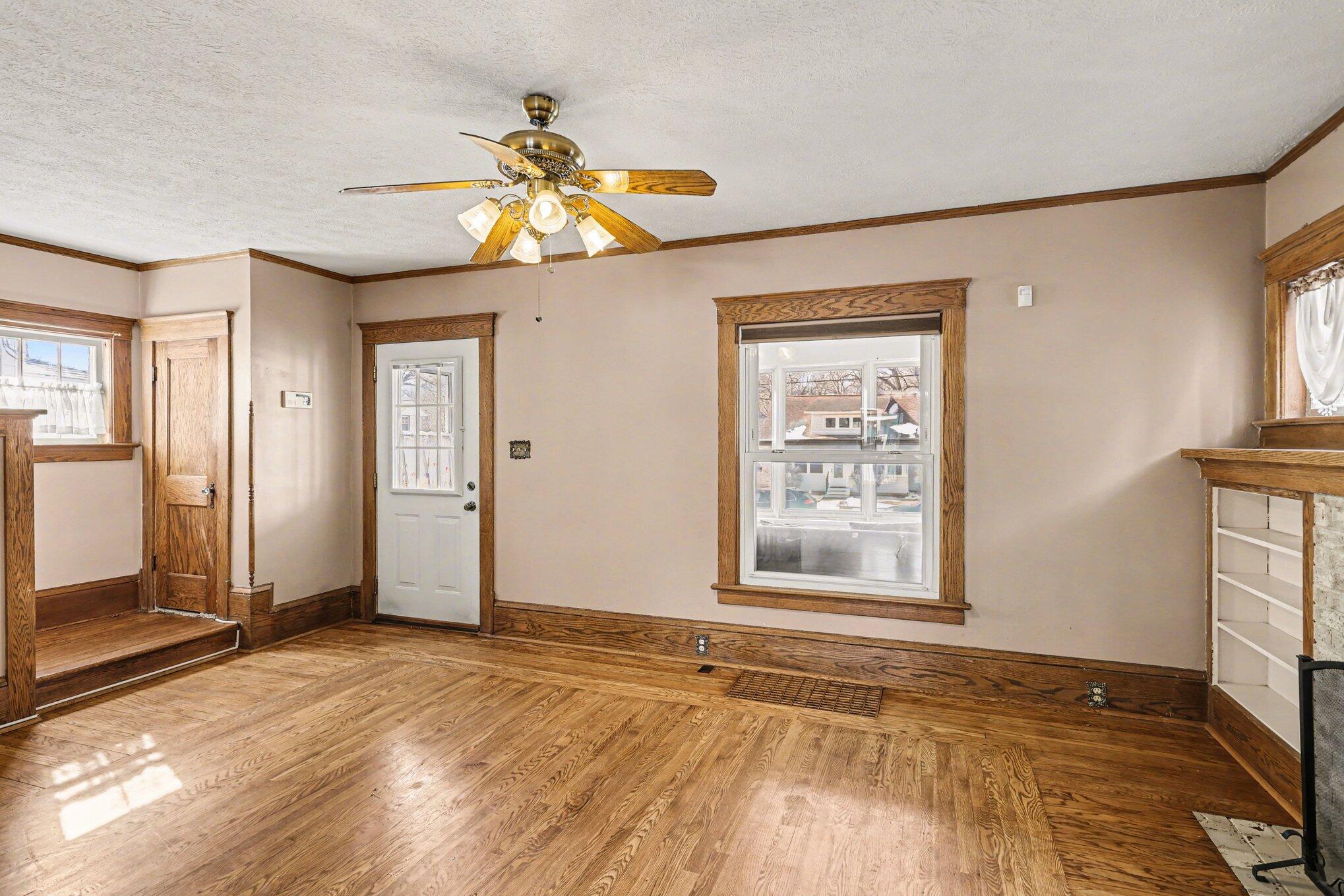 113 South Webster Street Jackson, MI 49203 - Photo 8 of 34 008_file_3134