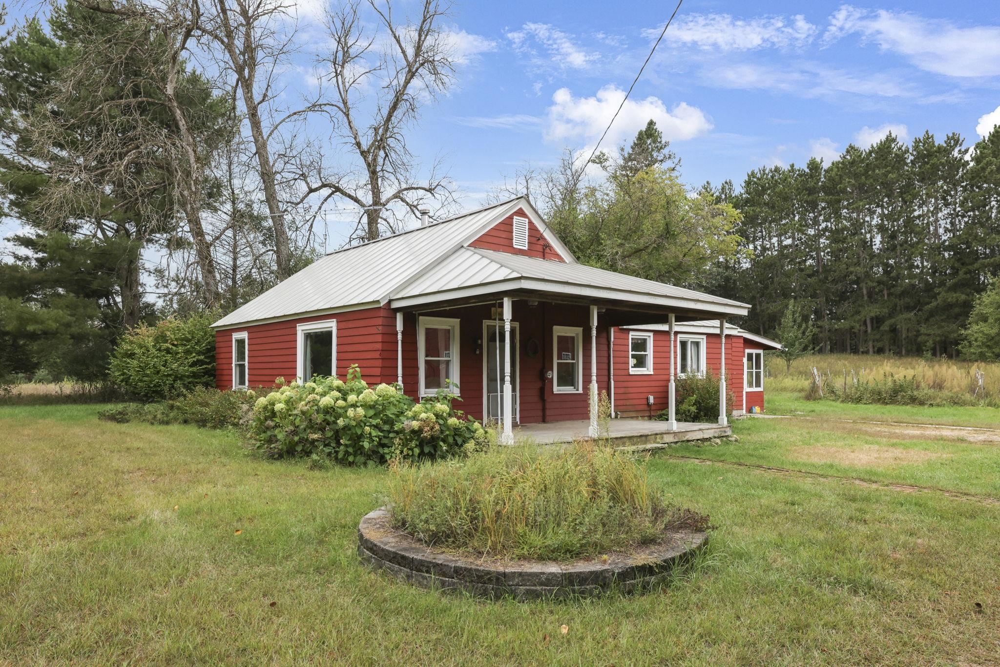 N1031 E Road Waupaca, WI 54981 - Photo 1 of 1 Gallery Image 1