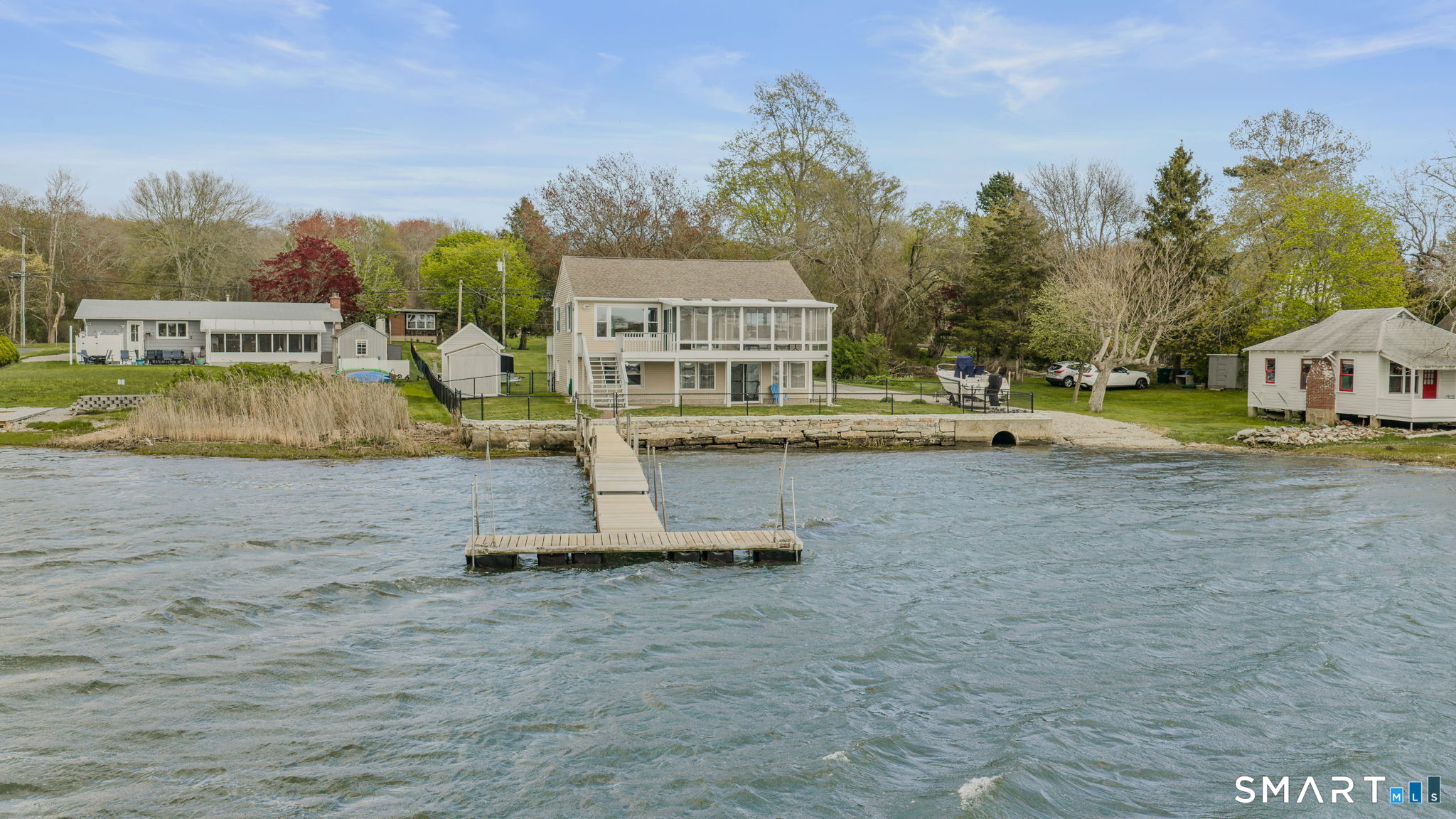 224 Shore Road Waterford, CT 06385 - Photo 7 of 40