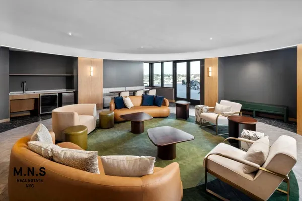 $3,203 | 11 Ocean Parkway, Unit 202 | Windsor Terrace