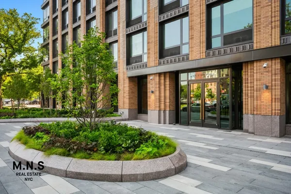 $3,203 | 11 Ocean Parkway, Unit 202 | Windsor Terrace