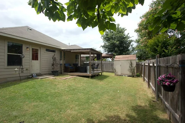 $2,050 | 7304 South Glenn Street, Austin, TX 78744