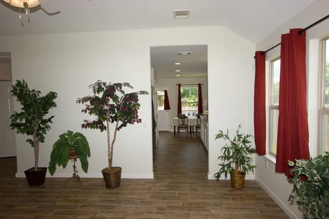 $2,050 | 7304 South Glenn Street, Austin, TX 78744