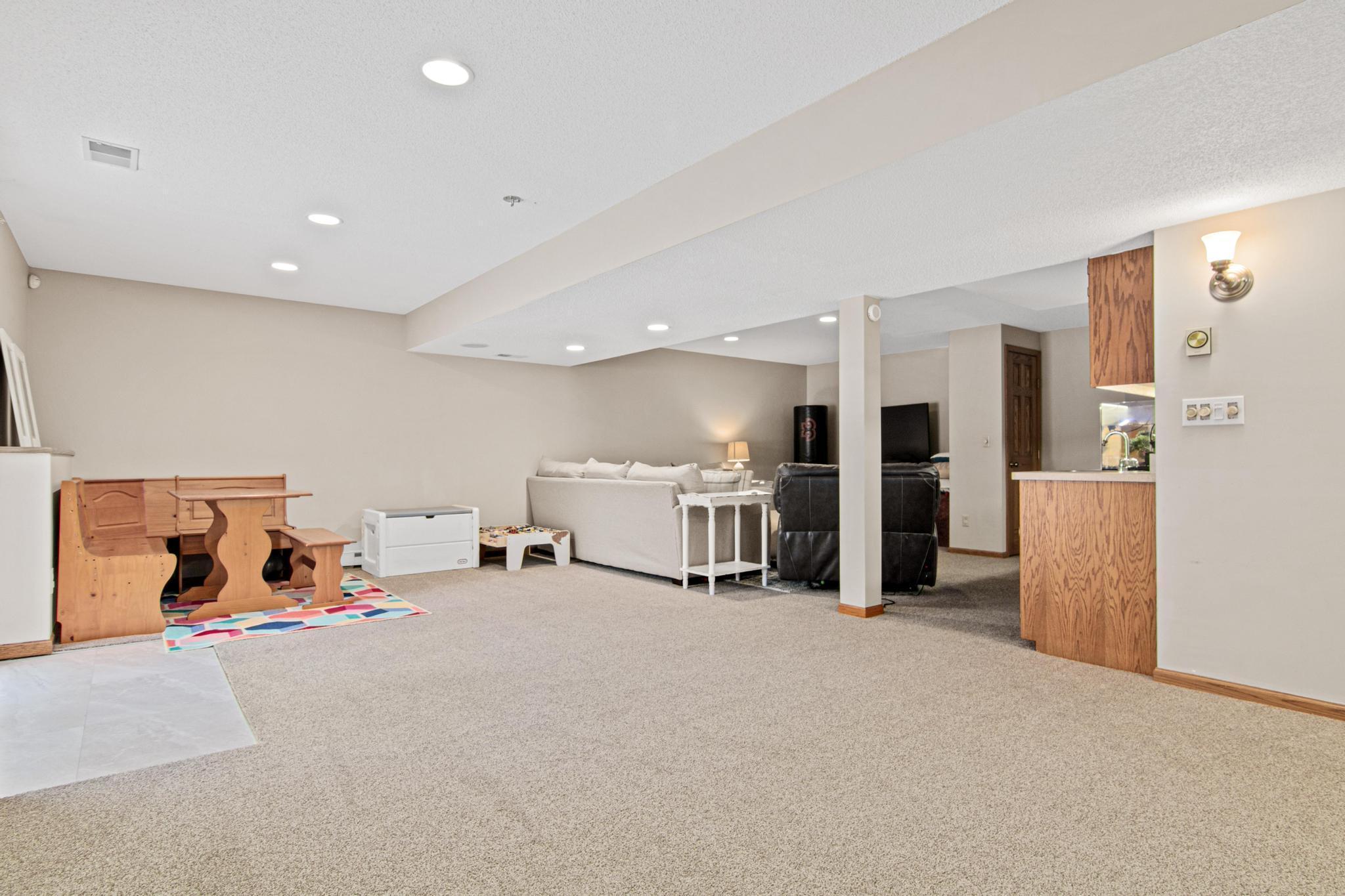 5816 Oxford Street North Shoreview, MN 55126 - Photo 31 of 42