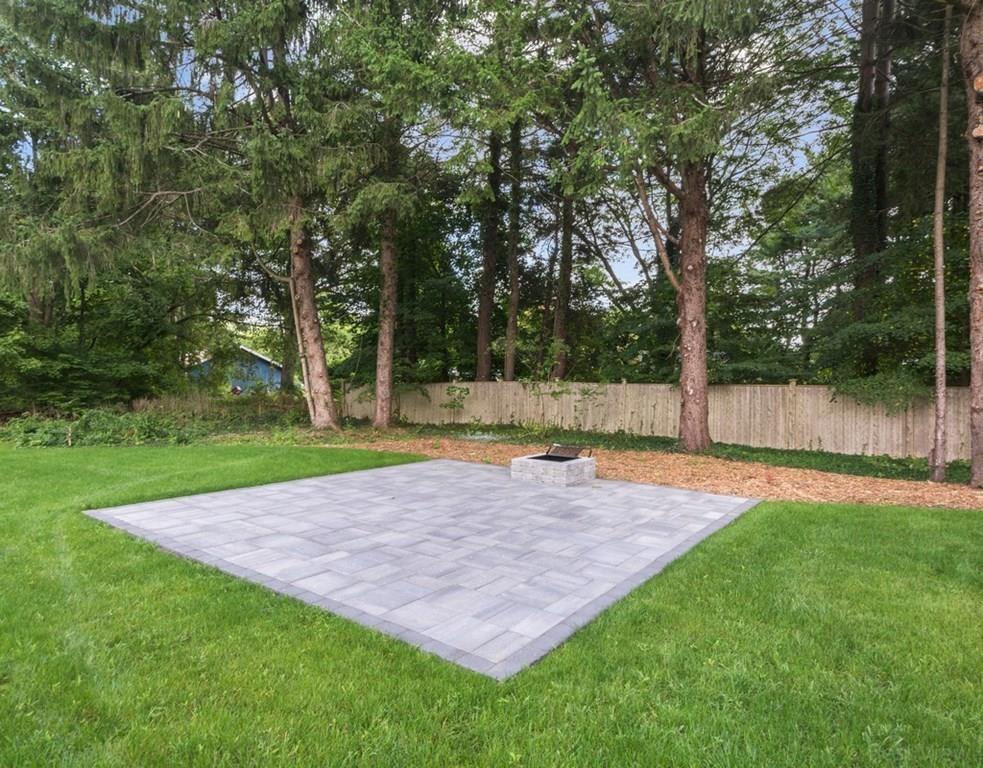 17 Brooksbie Road Bedford, MA 01730 - Photo 30 of 30