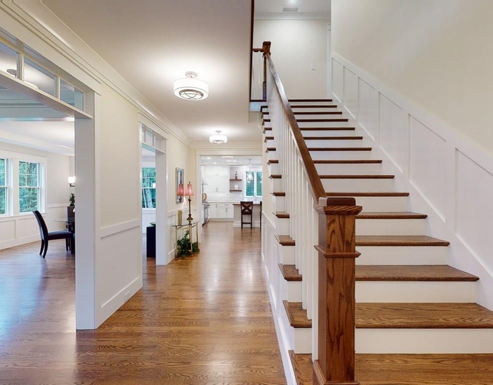 17 Brooksbie Road Bedford, MA 01730 - Photo 3 of 30