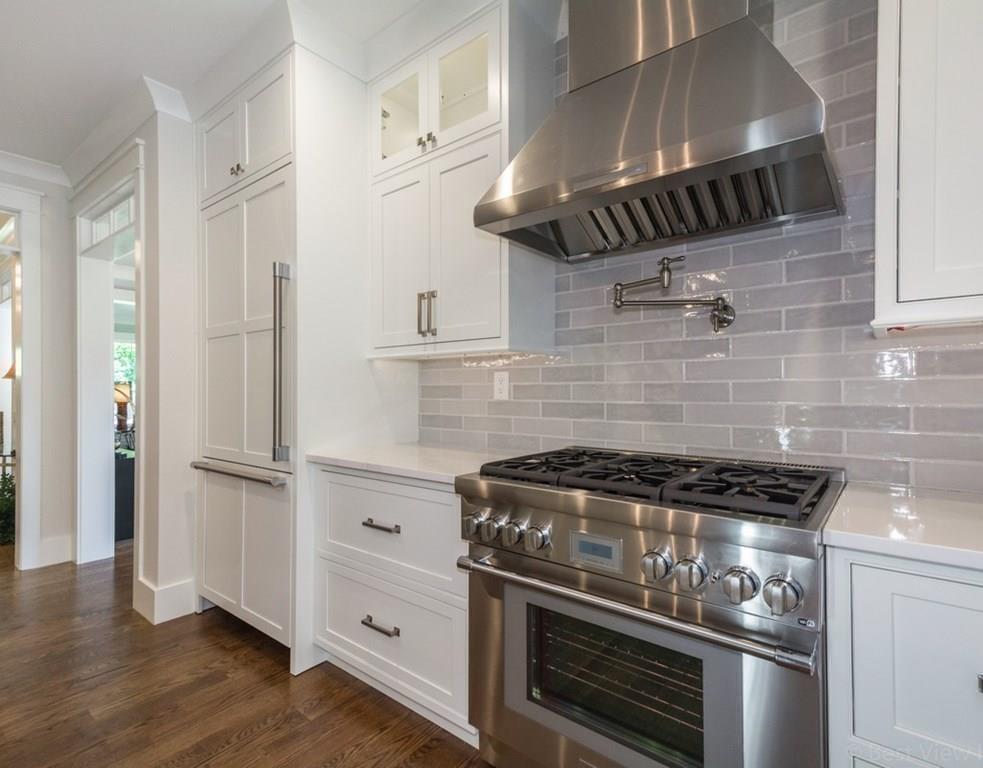 17 Brooksbie Road Bedford, MA 01730 - Photo 9 of 30