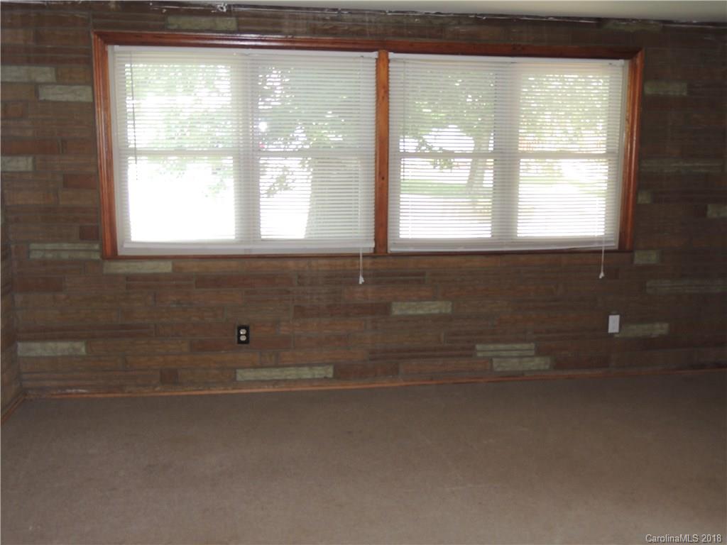 84 Maxwell Road Asheville, NC 28805 - Photo 12 of 20 Gallery Image 12