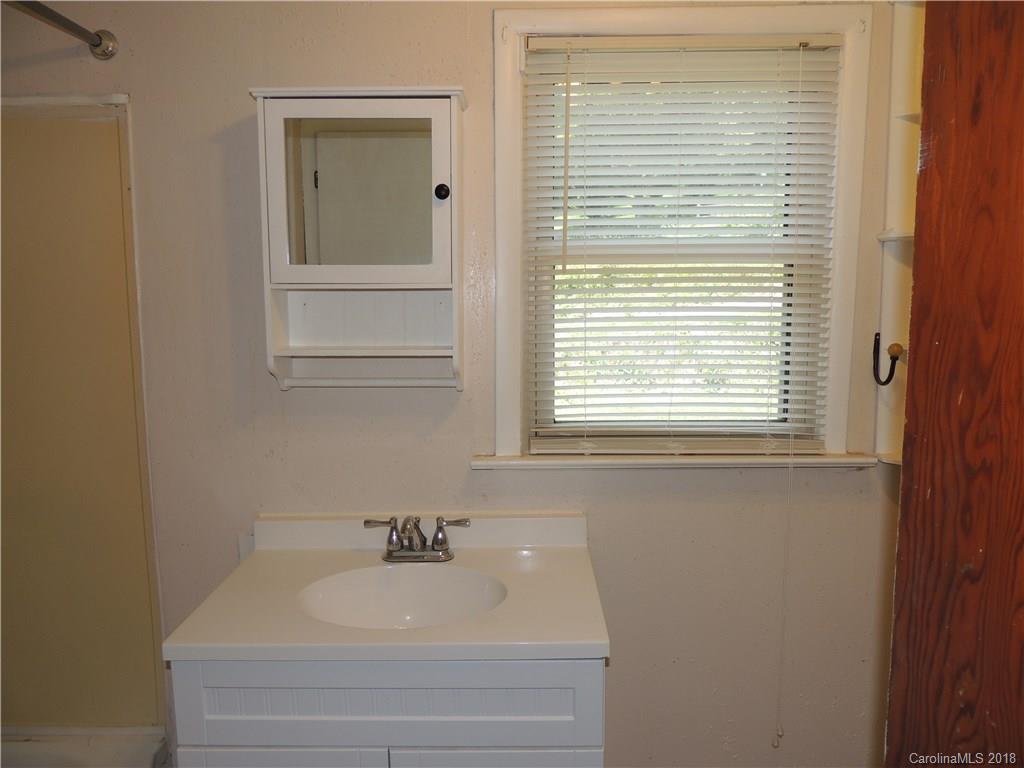 84 Maxwell Road Asheville, NC 28805 - Photo 9 of 20 Gallery Image 9