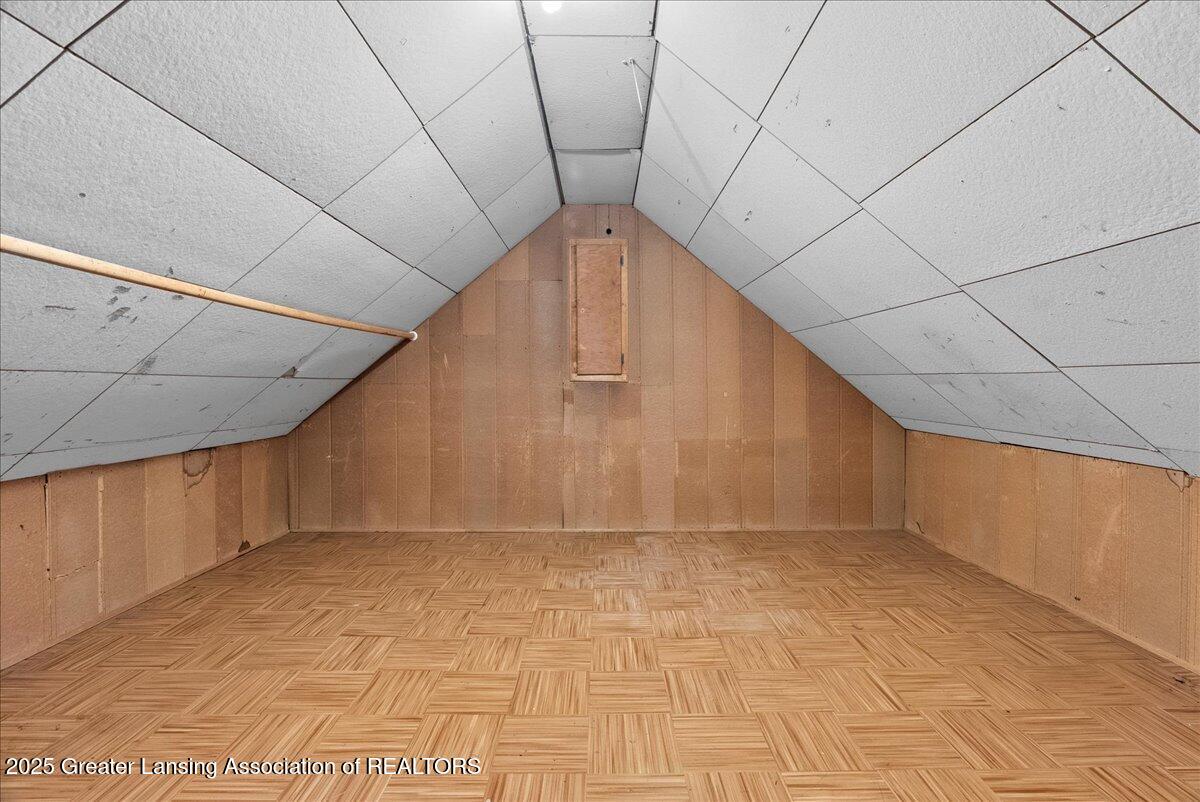 1716 South Rundle Avenue Lansing, MI 48910 - Photo 27 of 36 34-Media Jett - 13