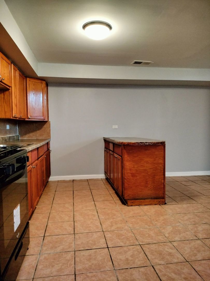 11540 South Peoria Street, Unit SFR Chicago, IL 60643 - Photo 9 of 21