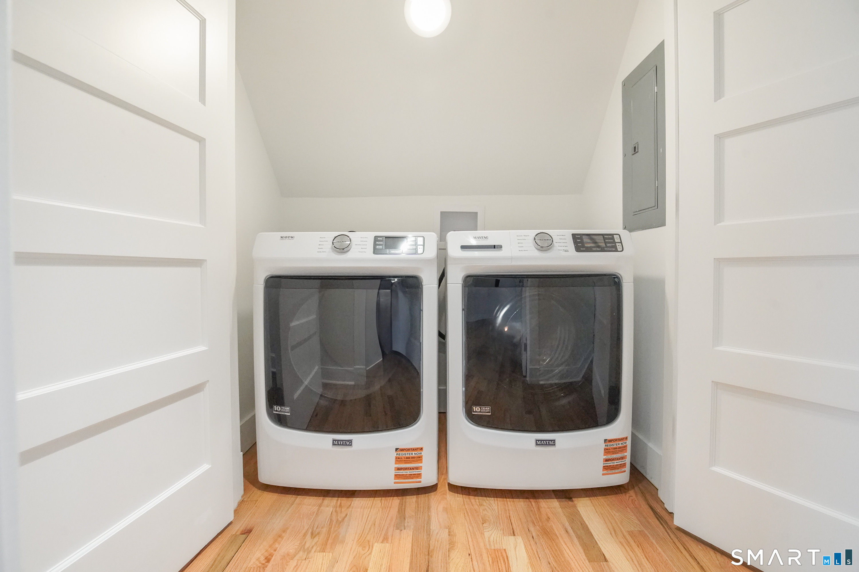 56 Pendleton Street, Unit 3 New Haven, CT 06511 - Photo 18 of 20 a utility room with a washer and dryer
