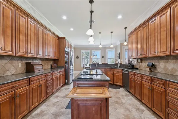 $895,000 | 5 West Kori Lane, Waggaman, LA 70094
