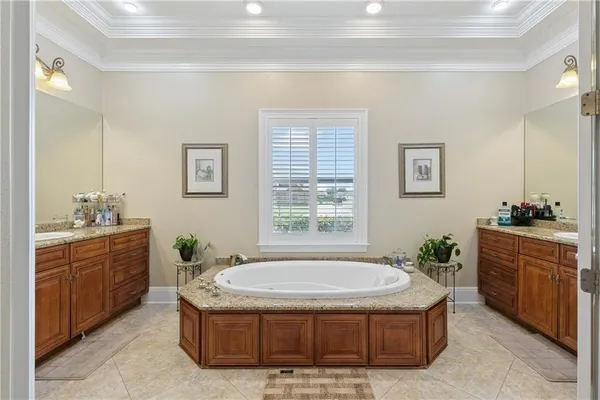 $895,000 | 5 West Kori Lane, Waggaman, LA 70094