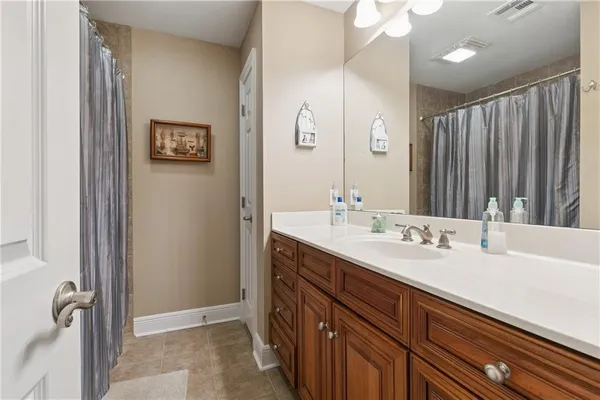 $895,000 | 5 West Kori Lane, Waggaman, LA 70094