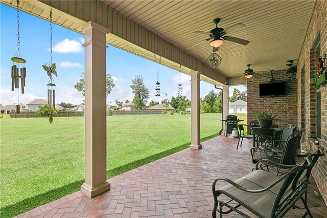 $970,000 | 5 West Kori Lane, Waggaman, LA 70094