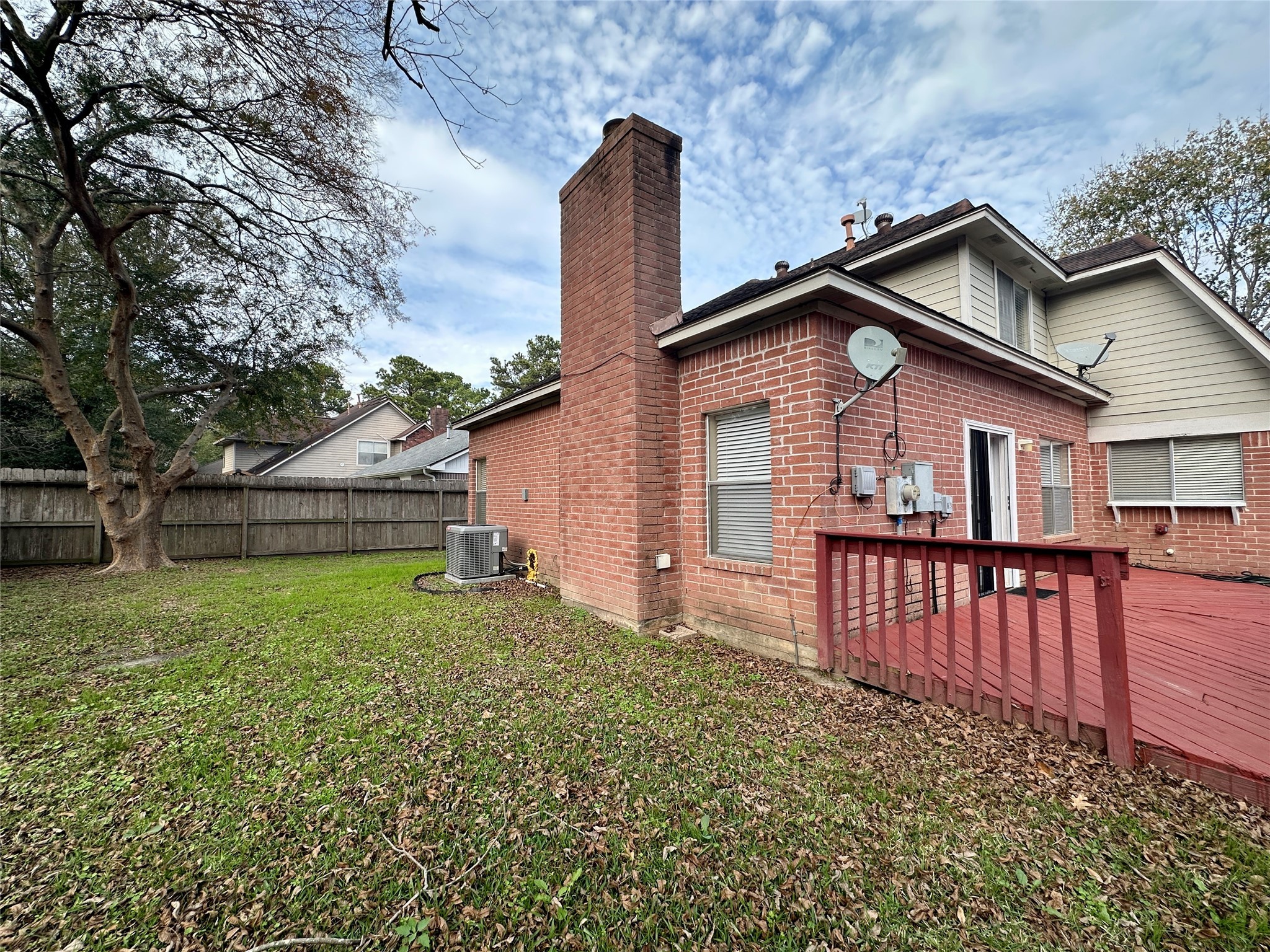 16827 Ashbridge Court Spring, TX 77379 - Photo 22 of 22 a front view of a house with garden