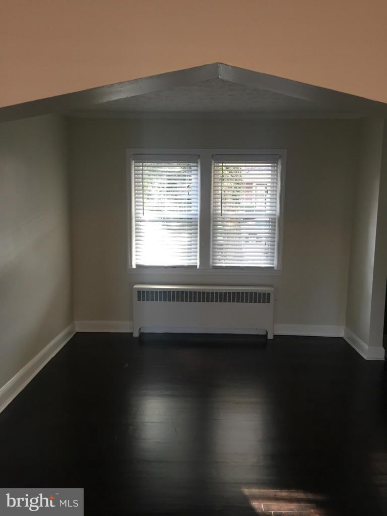 3821 Pall Mall Road Baltimore, MD 21215 - Photo 3 of 15 Living Room