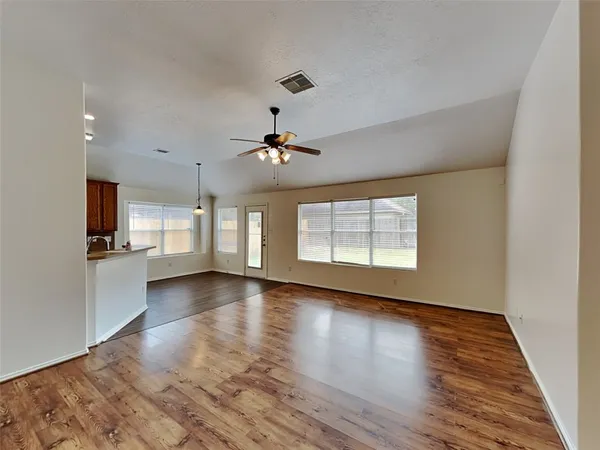 $1,905 | 11919 Lois Ln Drive, Pinehurst, TX 77362