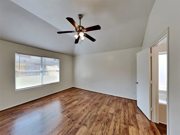 $1,905 | 11919 Lois Ln Drive, Pinehurst, TX 77362
