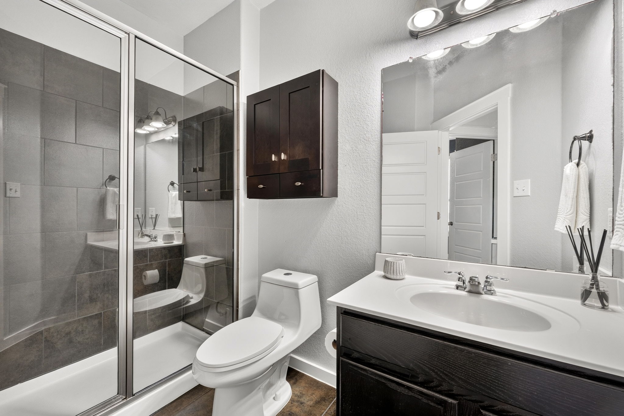 2101 Rivers Edge Way, Unit 3 Austin, TX 78741 - Photo 18 of 25 Gallery Image 18