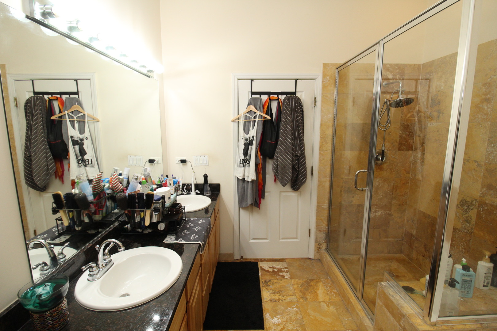 3231 West Fullerton Avenue, Unit 3W Chicago, IL 60647 - Photo 21 of 26