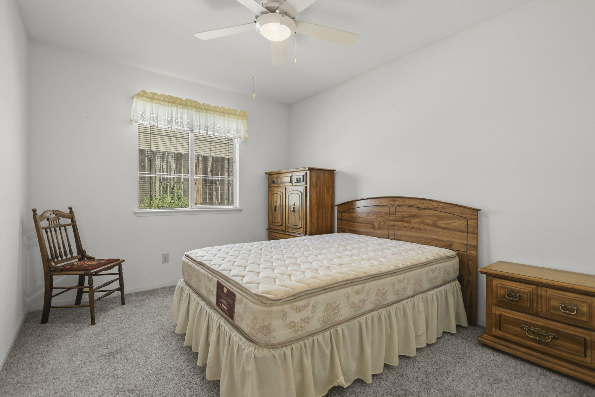 1482 Rose Tree Lane Redding, CA 96003 - Photo 13 of 23 1482 Rose Tree Lane