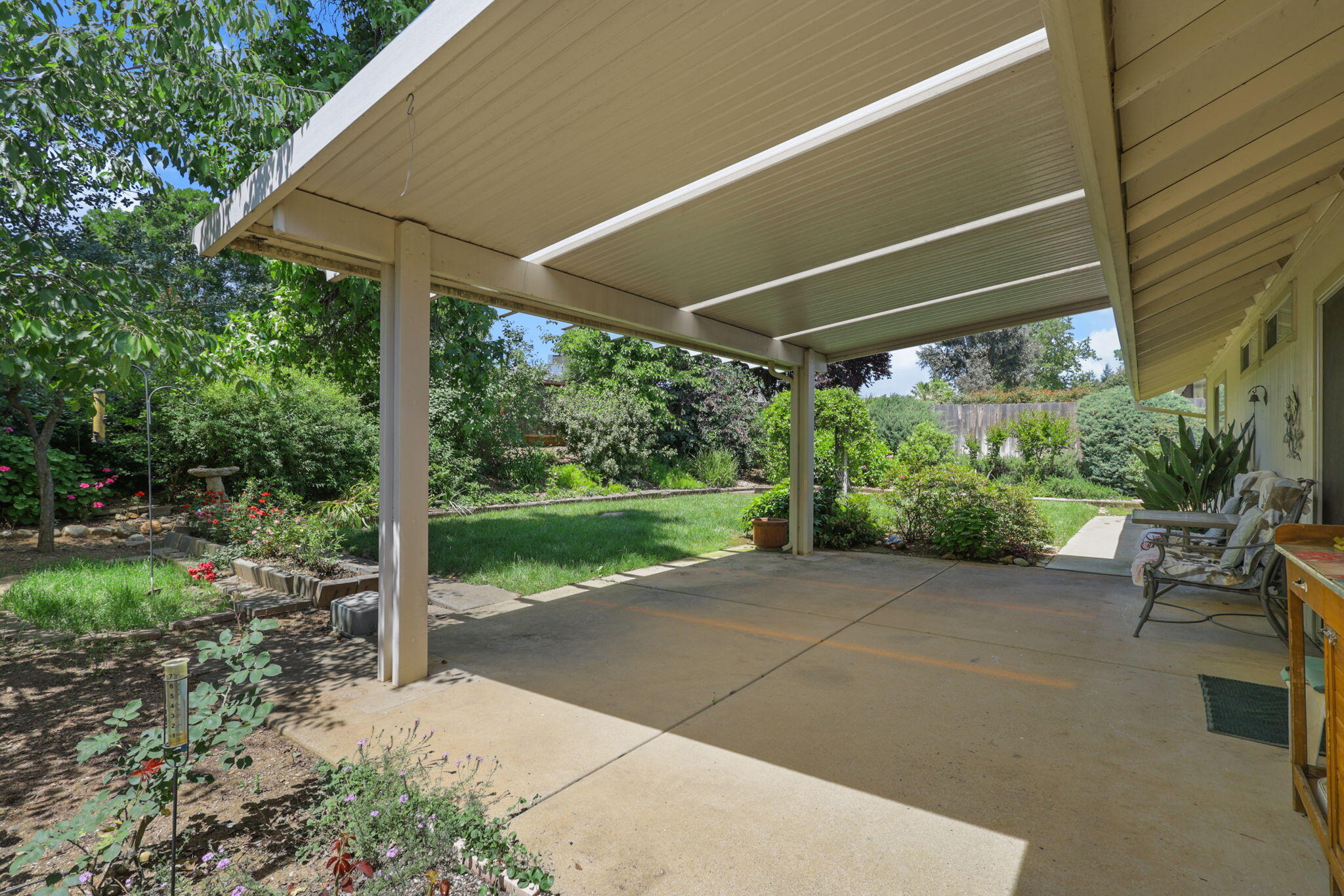 1482 Rose Tree Lane Redding, CA 96003 - Photo 18 of 23 1482 Rose Tree Lane