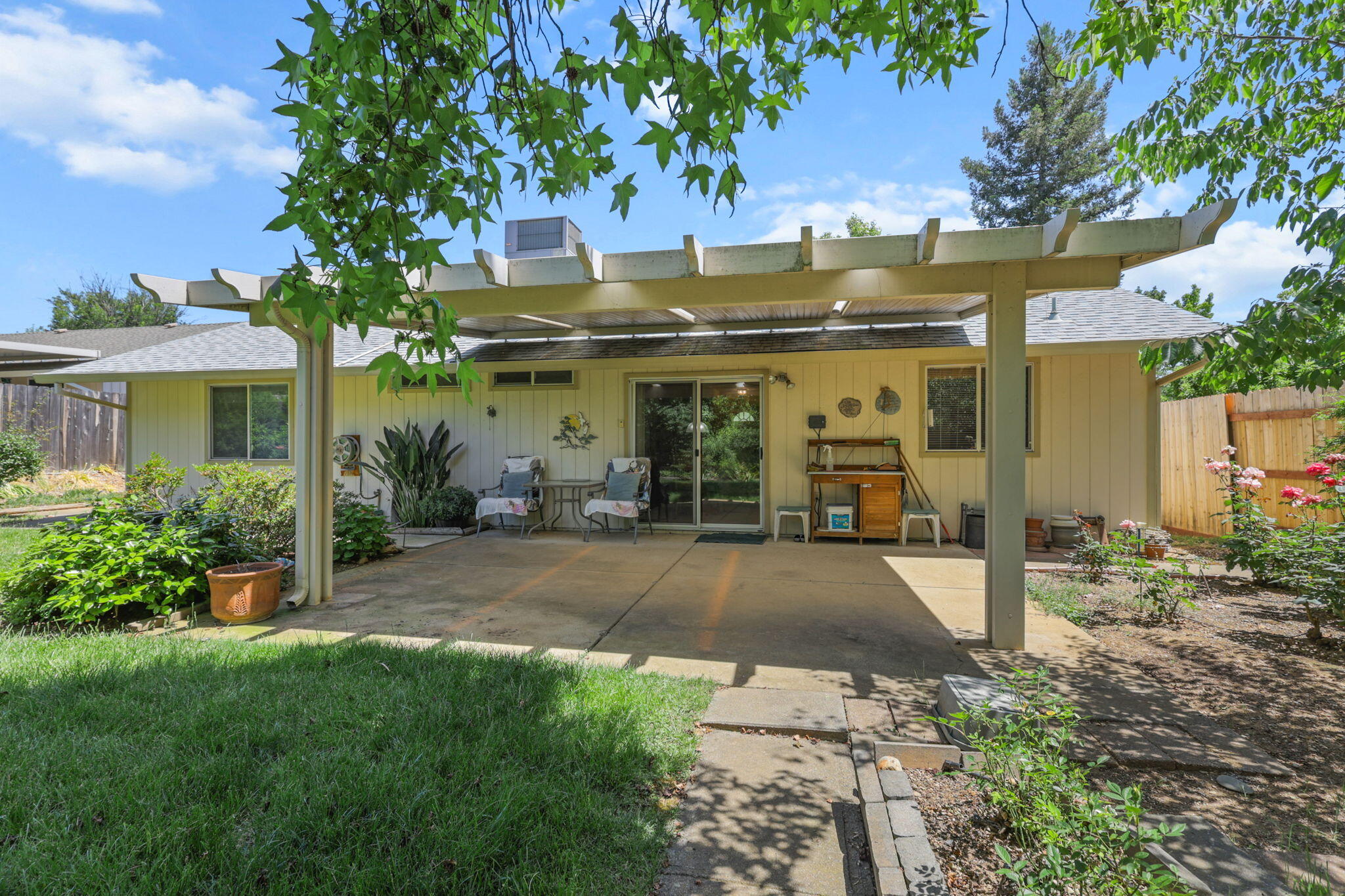 1482 Rose Tree Lane Redding, CA 96003 - Photo 19 of 23 1482 Rose Tree Lane