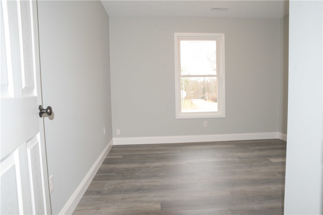 106 Simpson Street Westminster, SC 29693 - Photo 13 of 23