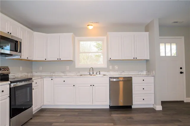 $254,900 | 106 Simpson Street, Westminster, SC 29693