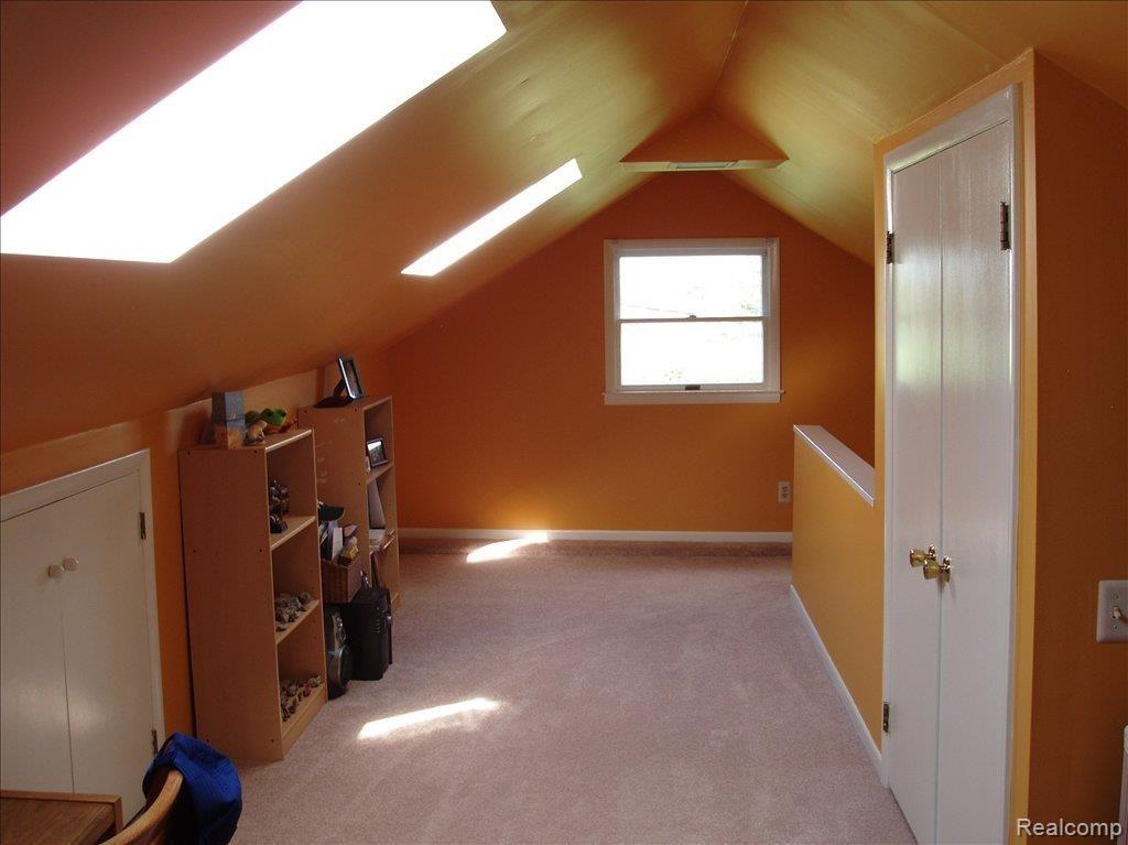 471 North Livernois Road Rochester, MI 48309 - Photo 18 of 22 Seconf floor bedroom
