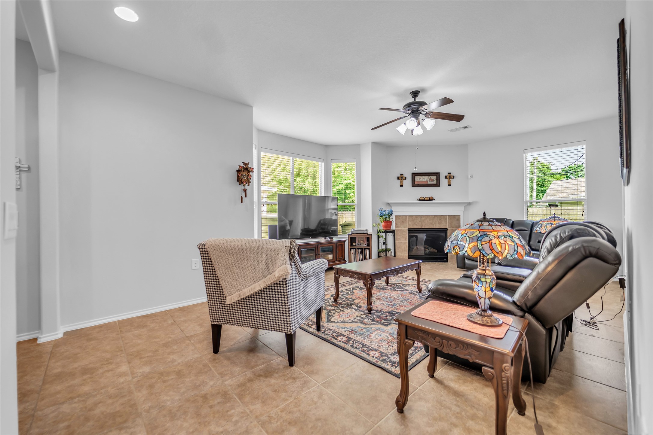13600 Breton Ridge Street, Unit 20A Houston, TX 77070 - Photo 9 of 25 Another view of the living room look at all the great natural light