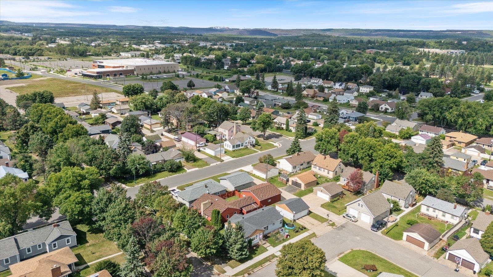 802 6th Street South Virginia, MN 55792 - Photo 3 of 50