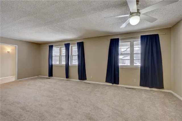 $235,000 | 2002 North Michigan Street, Pittsburg, KS 66762