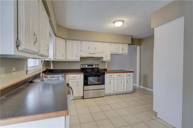 $235,000 | 2002 North Michigan Street, Pittsburg, KS 66762