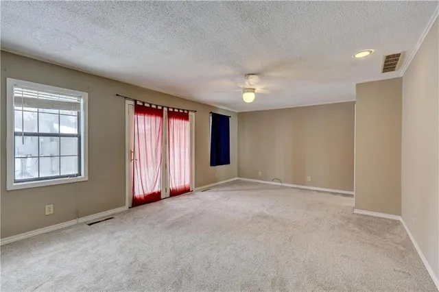 $235,000 | 2002 North Michigan Street, Pittsburg, KS 66762