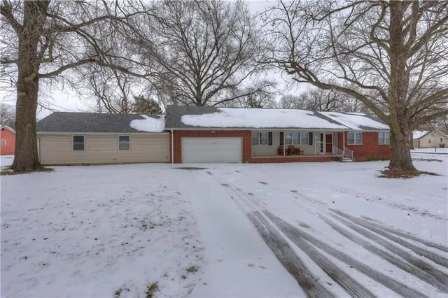 $235,000 | 2002 North Michigan Street, Pittsburg, KS 66762