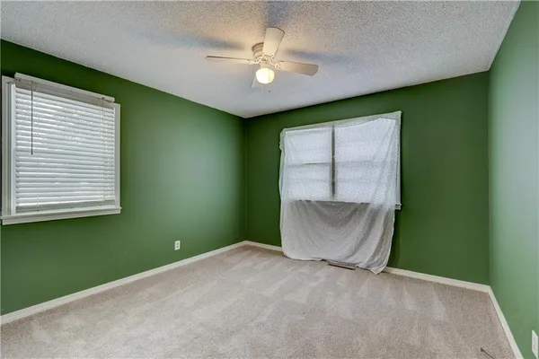 $225,000 | 2002 North Michigan Street, Pittsburg, KS 66762