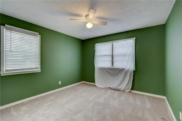 $235,000 | 2002 North Michigan Street, Pittsburg, KS 66762