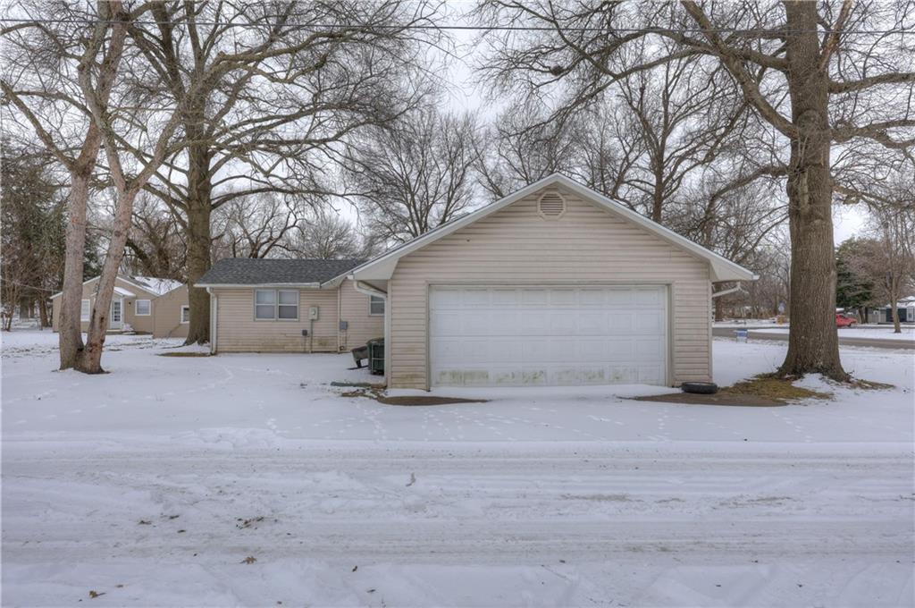 2002 North Michigan Street Pittsburg, KS 66762 - Photo 6 of 42