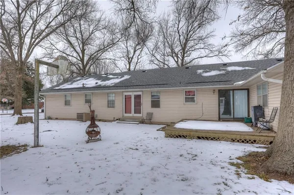 $225,000 | 2002 North Michigan Street, Pittsburg, KS 66762