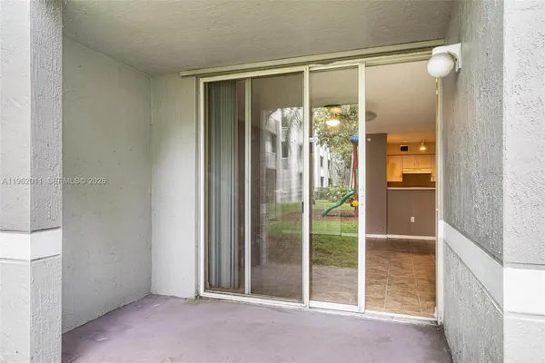 $2,500 | 11133 Southwest 8th Street, Unit 104, Pembroke Pines, FL 33025