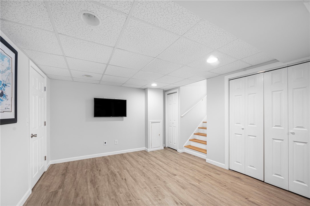 56 Riverside Drive Lincoln, RI 02865 - Photo 15 of 17 Gallery Image 15