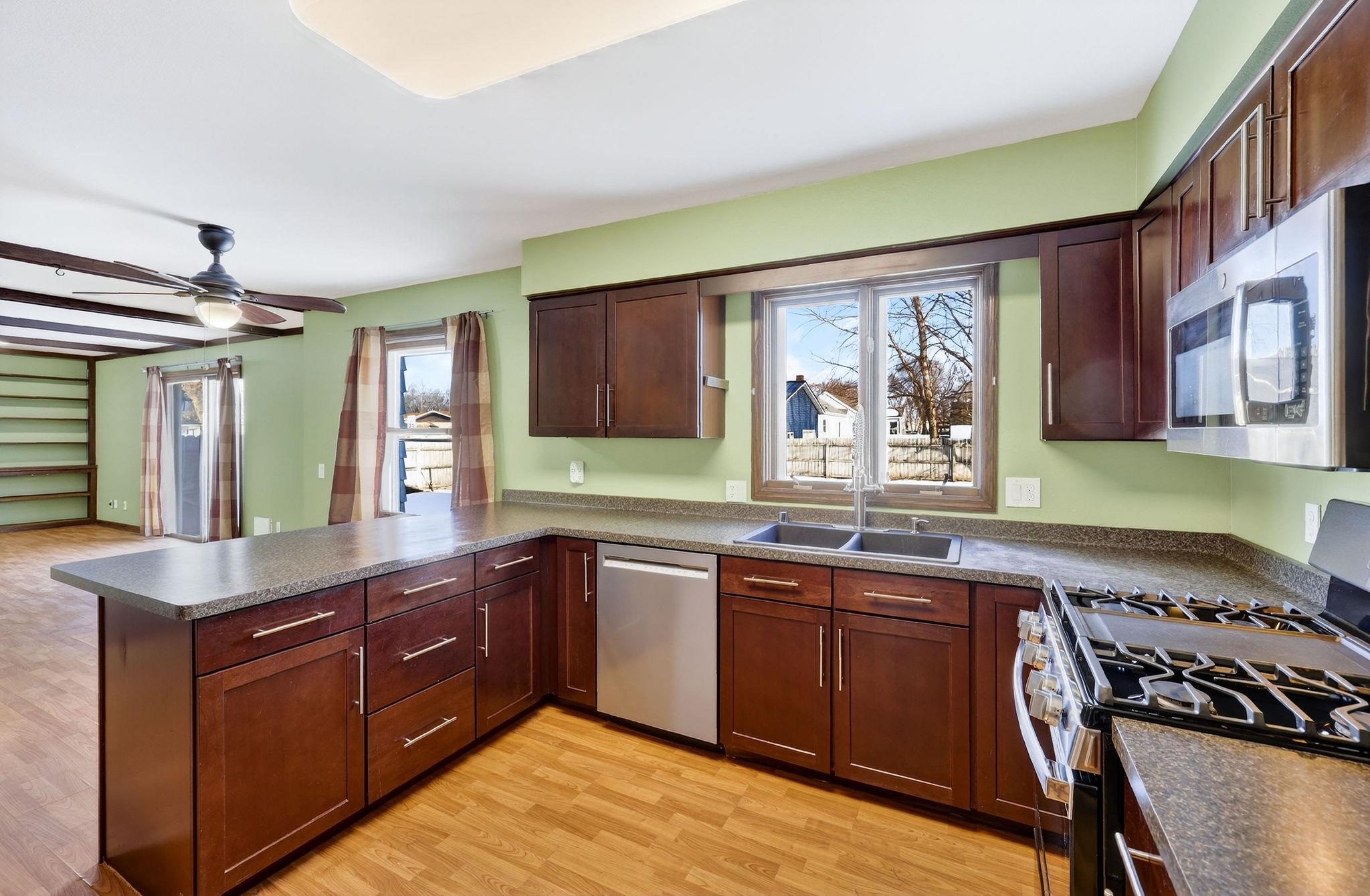 170 River Street Belleville, WI 53508 - Photo 17 of 49