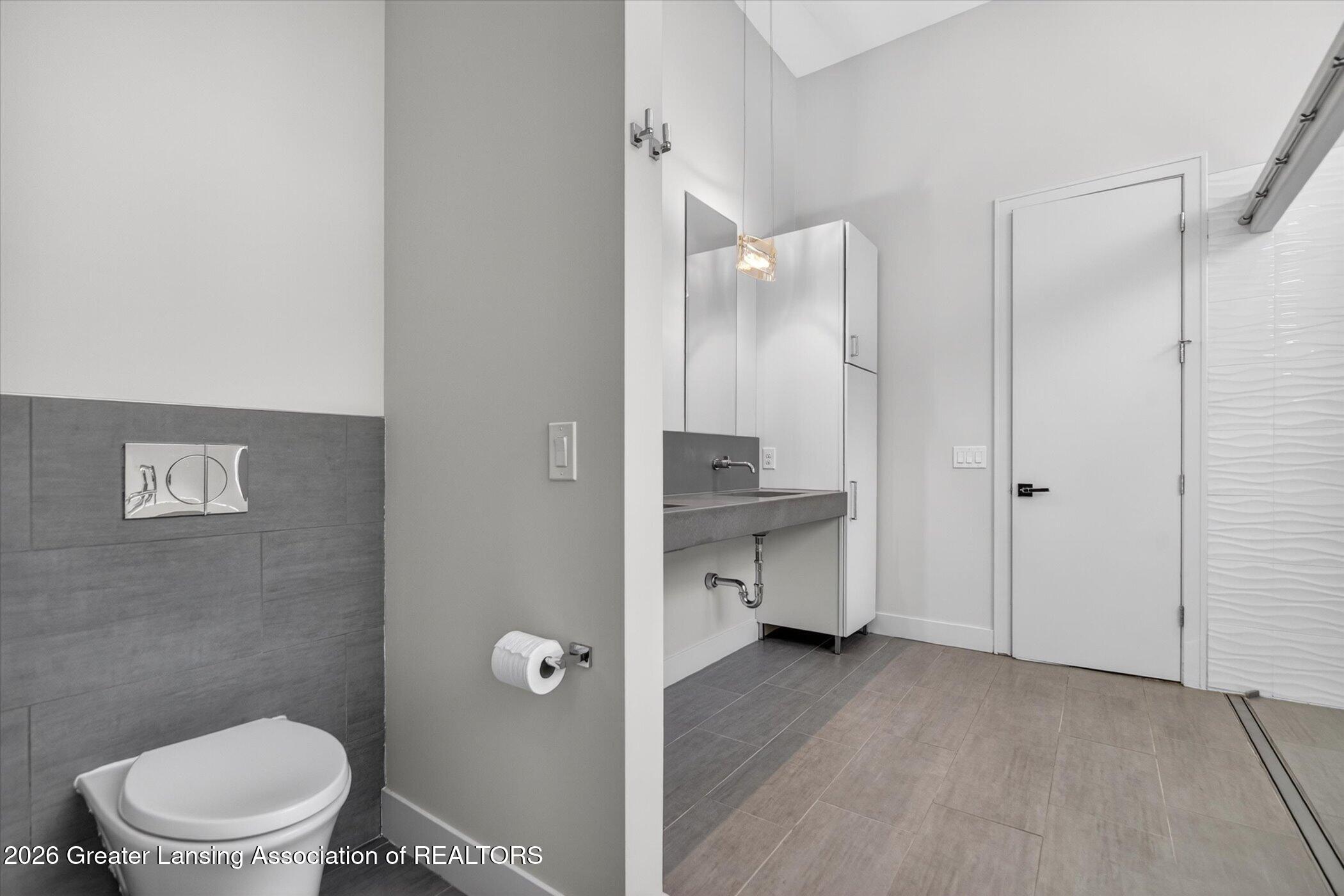 4270 Shadow Ridge Okemos, MI 48864 - Photo 29 of 61 Primary Bathroom