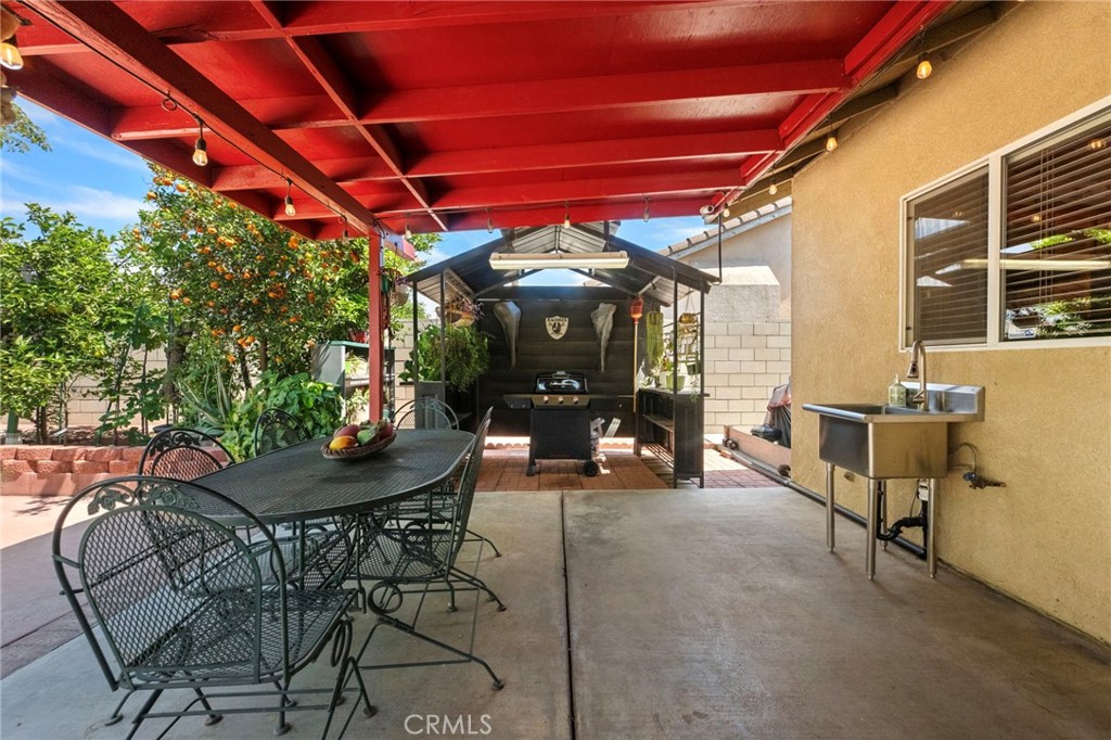 15070 Spring Street Fontana, CA 92335 - Photo 35 of 55