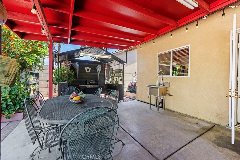 15070 Spring Street Fontana, CA 92335 - Photo 36 of 55