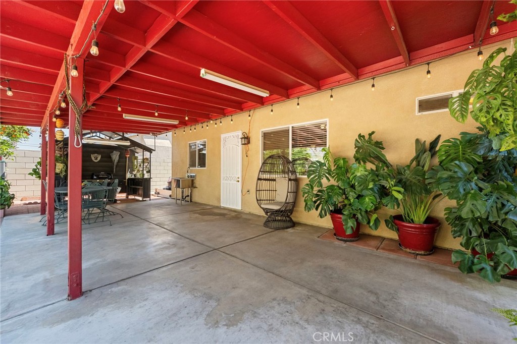 15070 Spring Street Fontana, CA 92335 - Photo 37 of 55